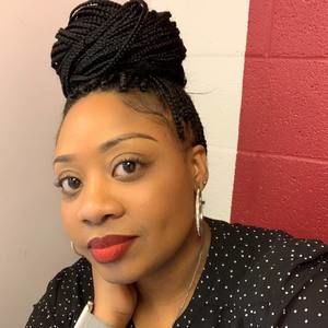 Meet your Posher, Cassandra